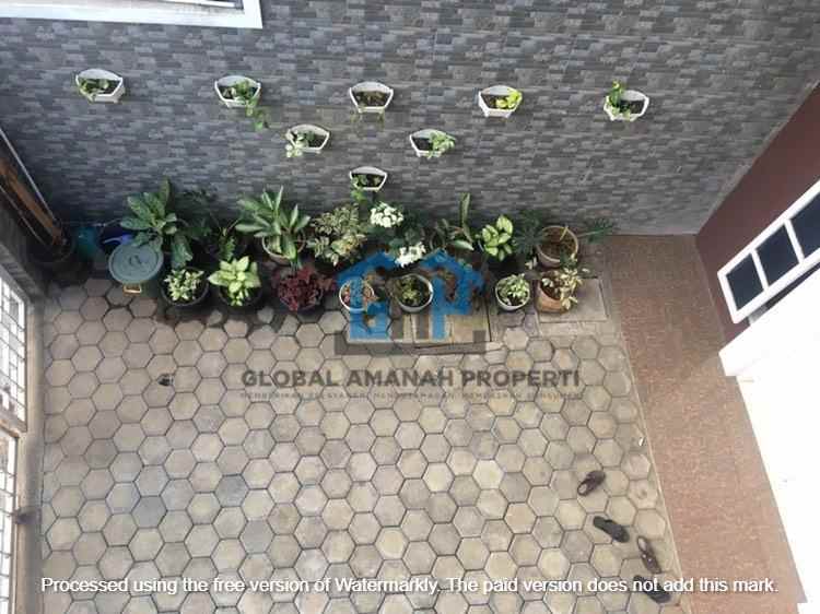 dijual rumah gunung batu
