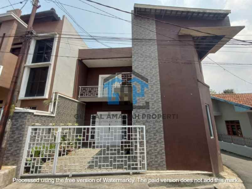 dijual rumah gunung batu