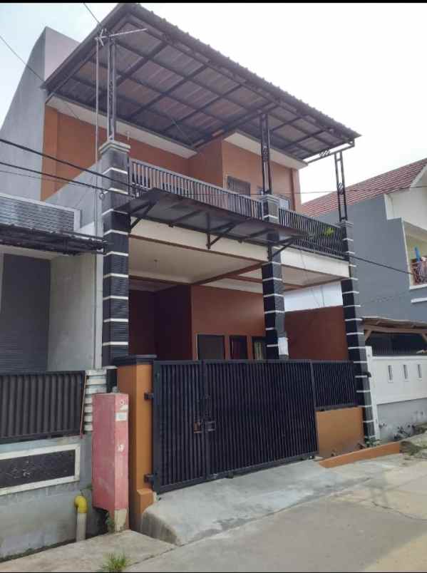 dijual rumah harapan indah