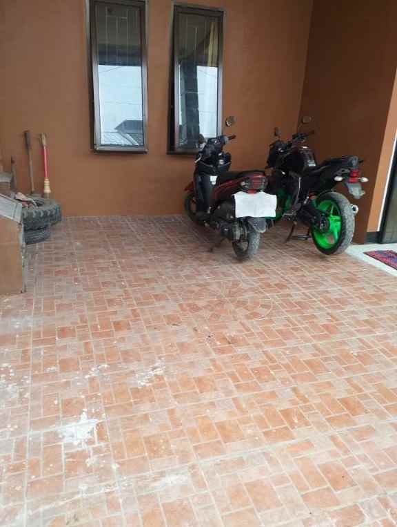 dijual rumah harapan indah