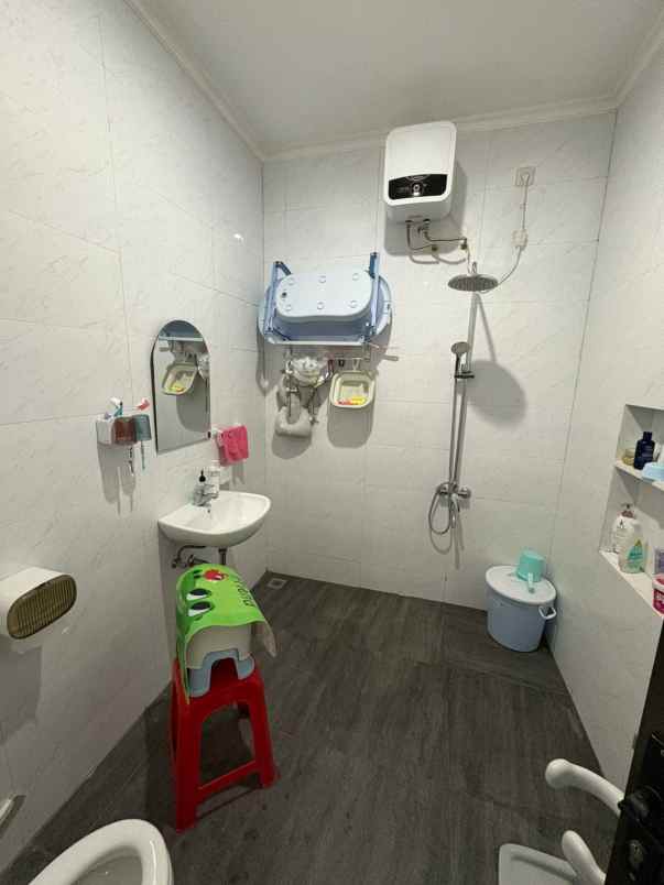 dijual rumah harapan indah bekasi