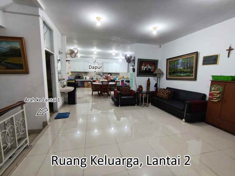 dijual rumah hook di bukit mediterania jakarta utara