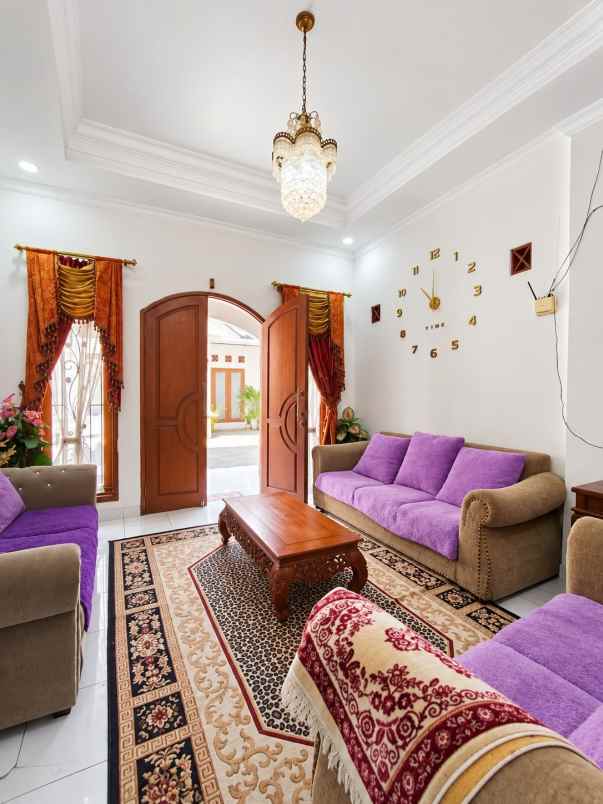 dijual rumah jagakarsa