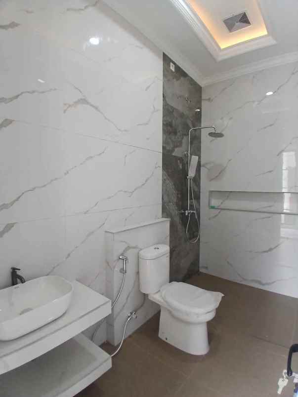 dijual rumah jagakarsa jaksel