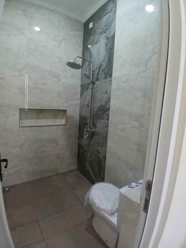 dijual rumah jagakarsa jaksel