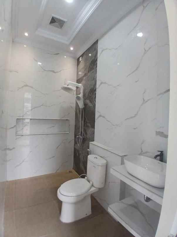 dijual rumah jagakarsa jaksel