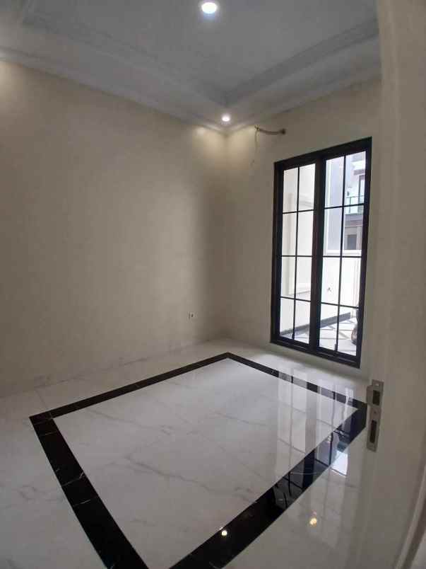 dijual rumah jagakarsa jaksel