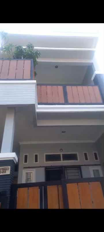 dijual rumah jaka setia bekasi selatan