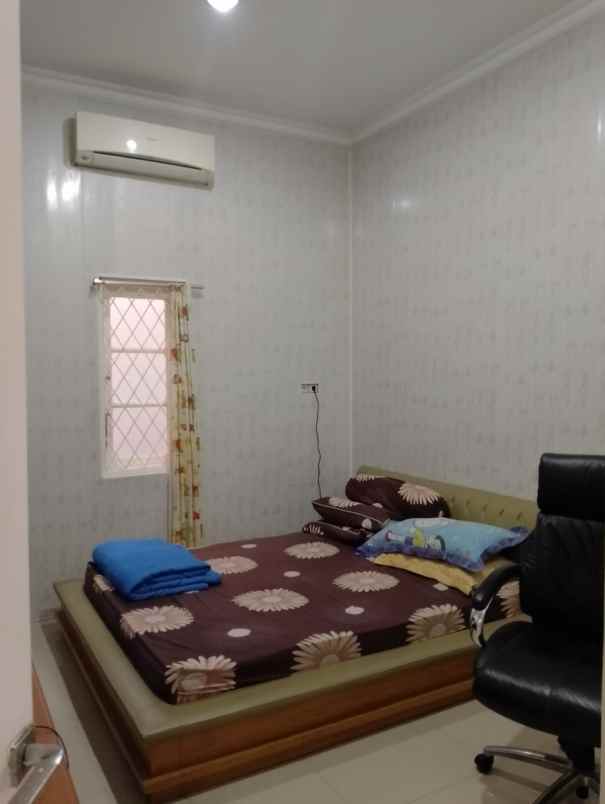 dijual rumah jaka setia bekasi selatan