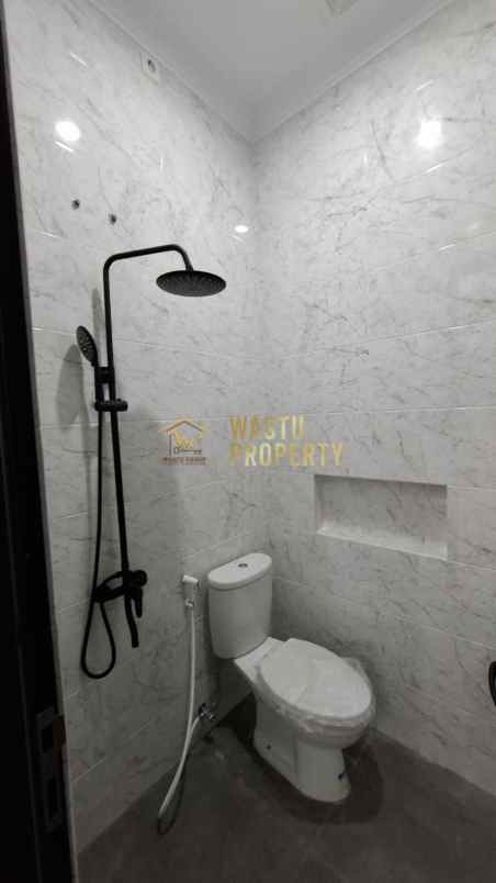 dijual rumah jakal km 13 losari