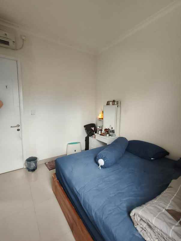 dijual rumah jakarta garden city