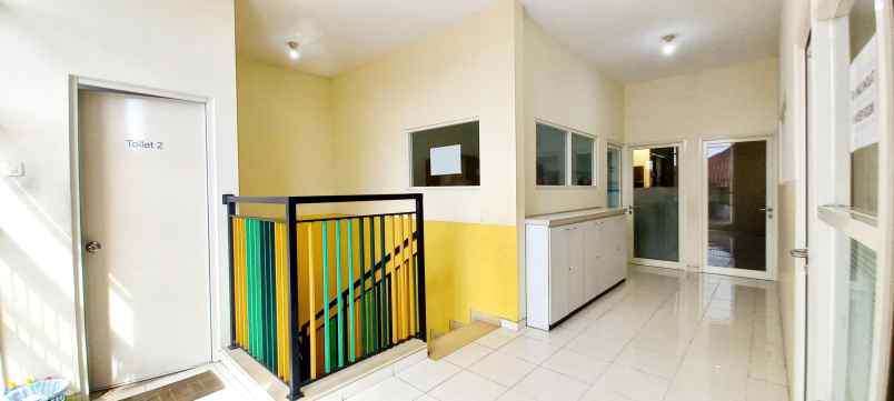 dijual rumah jalan babatan pratama