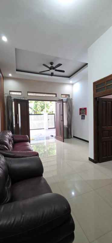 dijual rumah jalan bhaskara