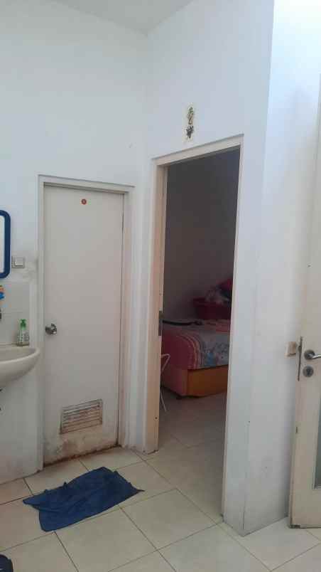dijual rumah jalan bukit palma