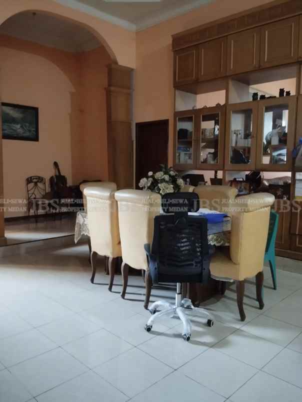 dijual rumah jalan bunga tanjung xi