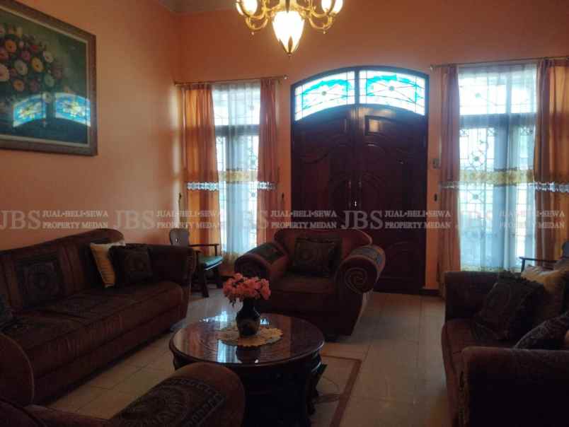 dijual rumah jalan bunga tanjung xi