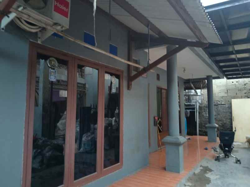 dijual rumah jalan kh ahmad dahlan gang