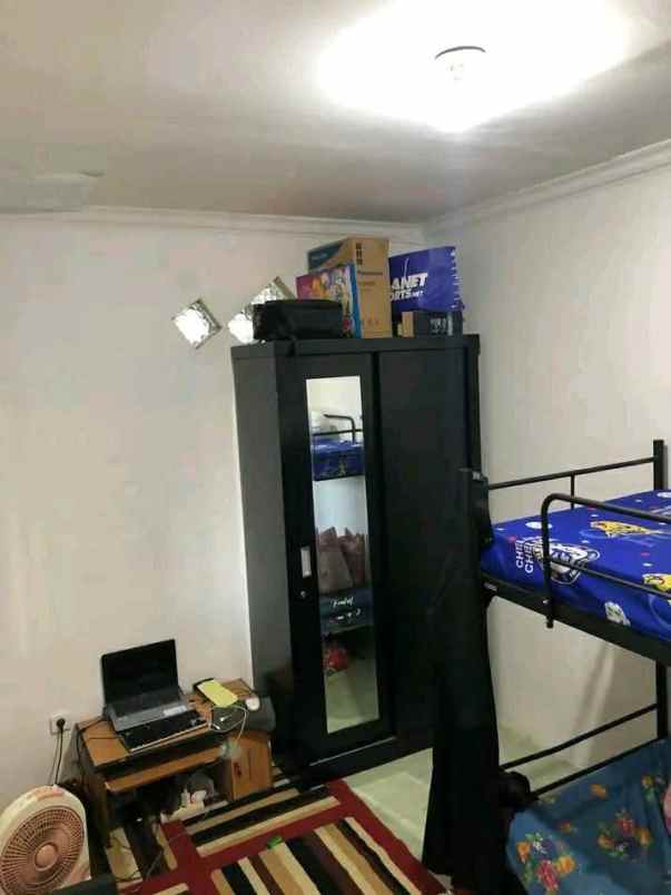 dijual rumah jalan margakencana utara