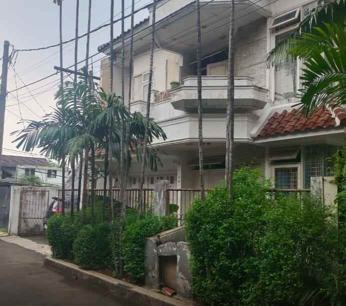 dijual rumah jalan rambutan kel pejaten