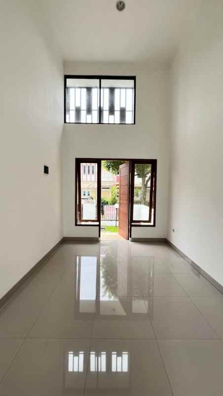 dijual rumah jalan rawa lumbu