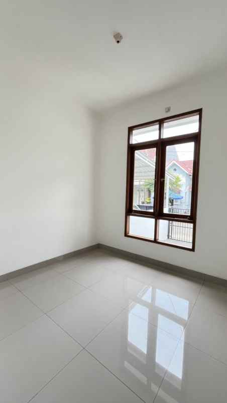 dijual rumah jalan rawa lumbu