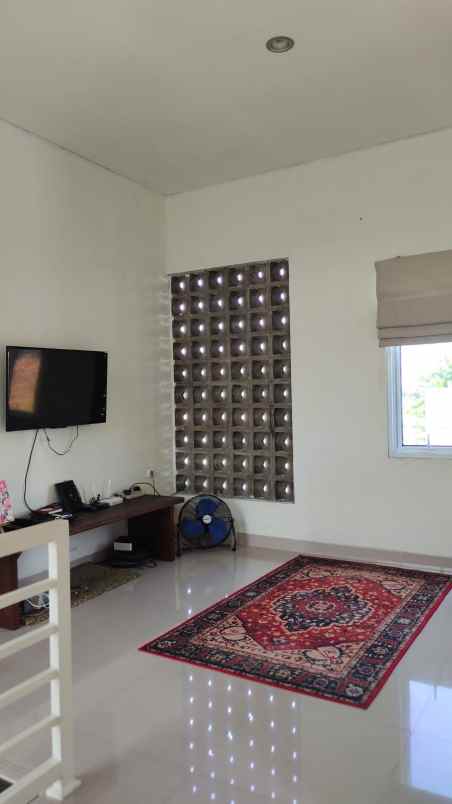 dijual rumah jalan raya ciater bsd serpong