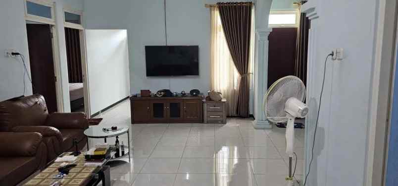 dijual rumah jalan rungkut mapan kec