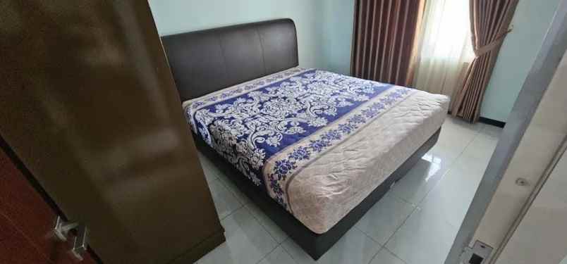 dijual rumah jalan rungkut mapan kec
