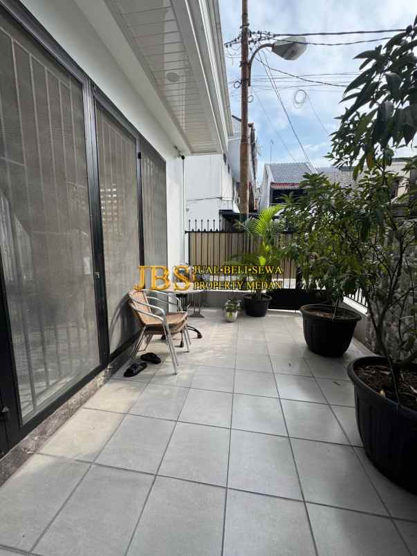 dijual rumah jalan s parman daerah petisah