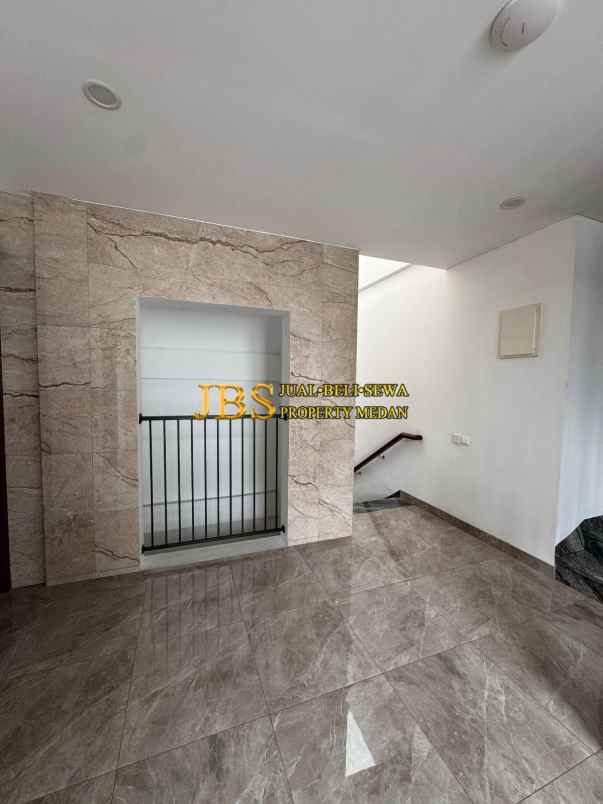 dijual rumah jalan s parman daerah petisah