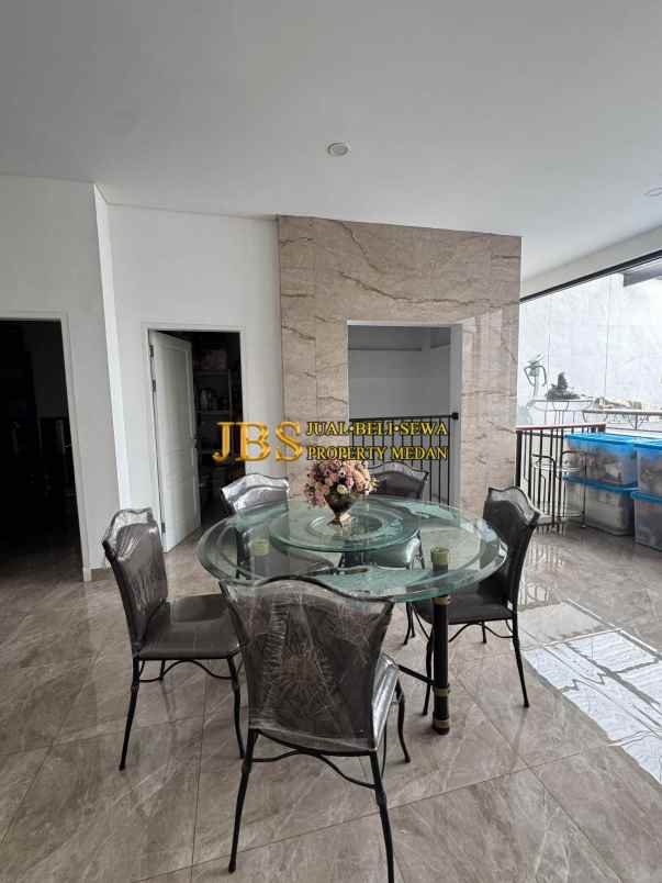 dijual rumah jalan s parman daerah petisah