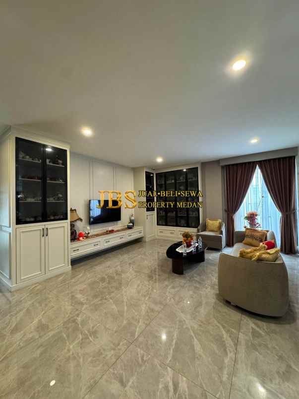 dijual rumah jalan s parman daerah petisah