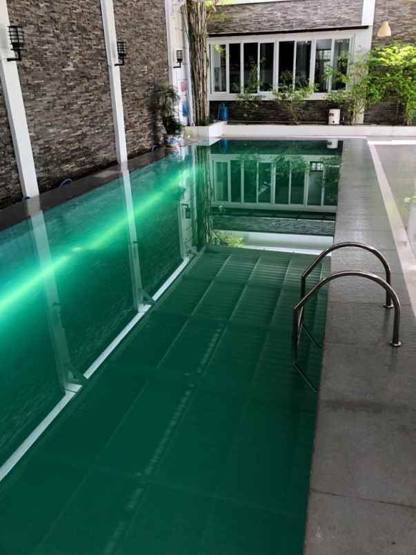 dijual rumah jalan sultan abdurahman