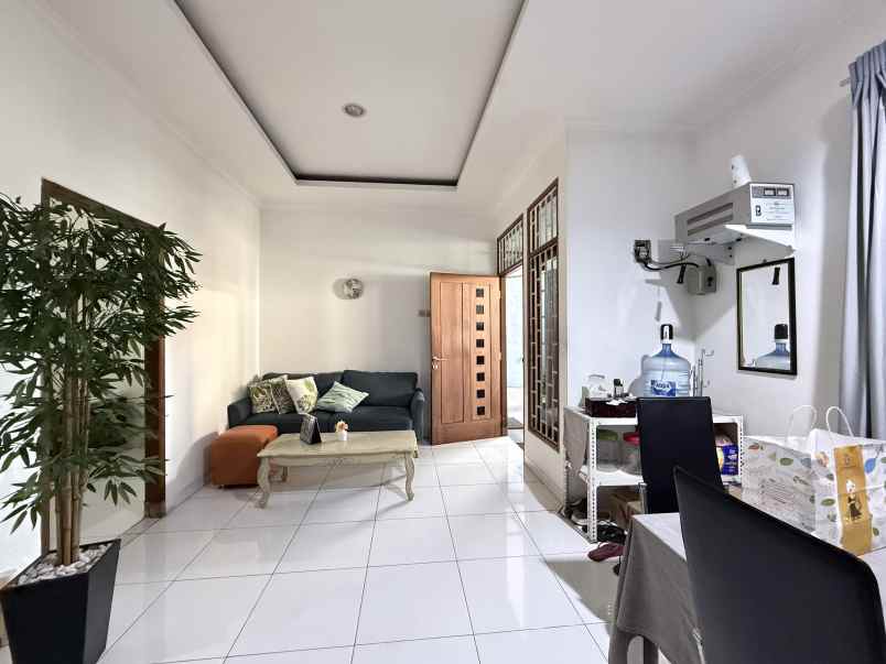 dijual rumah jalan tanah tinggi