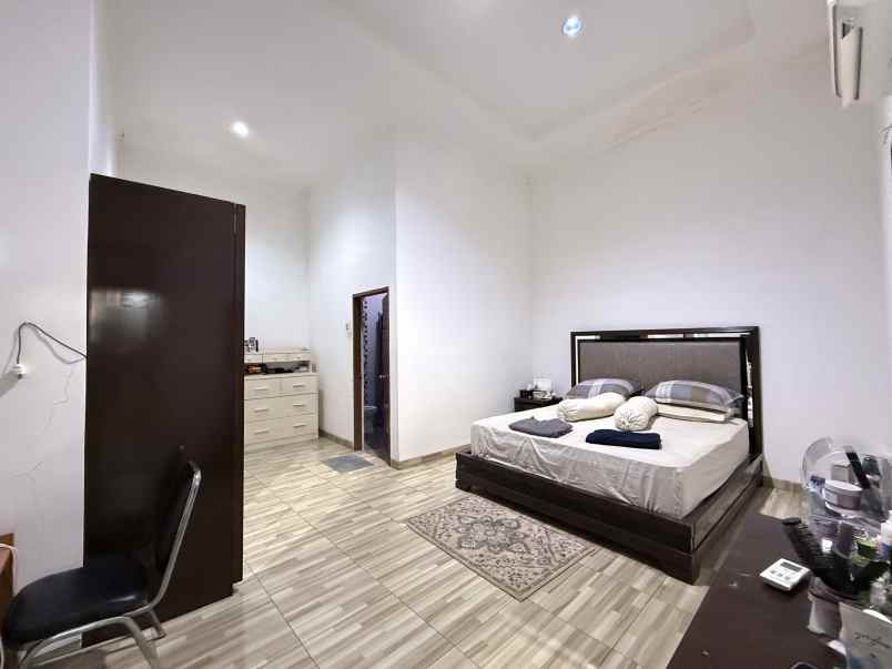 dijual rumah jalan tanah tinggi