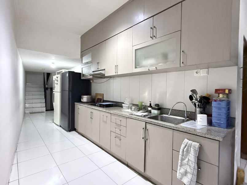 dijual rumah jalan tanah tinggi