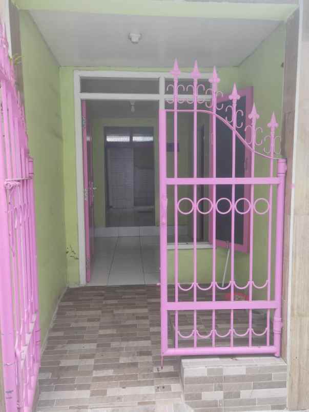 dijual rumah jambangan