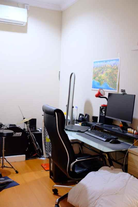 dijual rumah janur elok