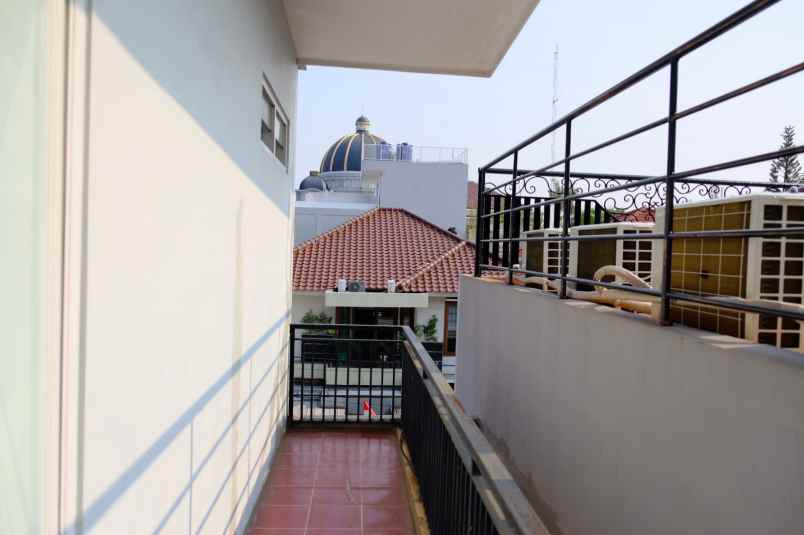 dijual rumah janur elok