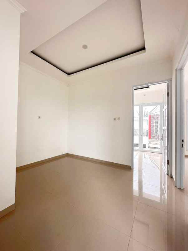 dijual rumah jatibening