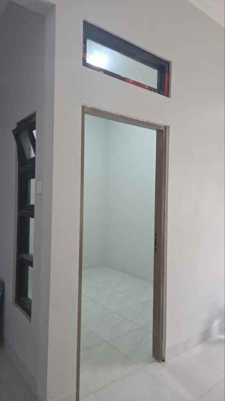 dijual rumah jatiendah
