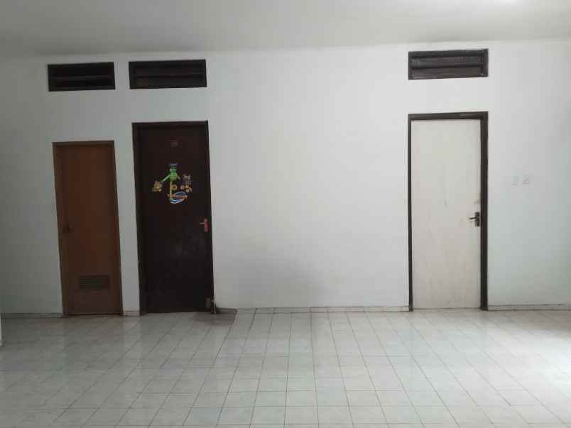 dijual rumah jatikramat bebas banjir strategis