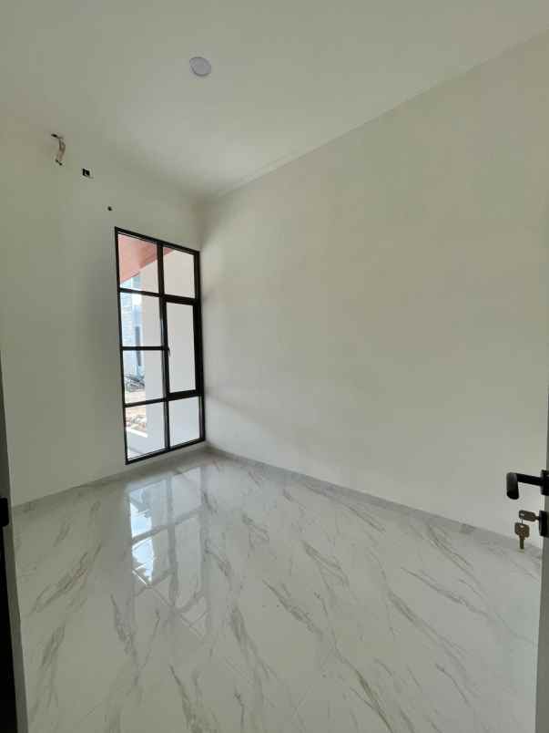 dijual rumah jatimulya