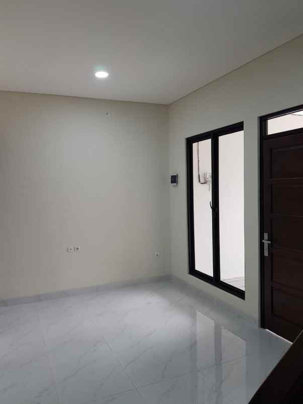 dijual rumah jatipadang pasar minggu