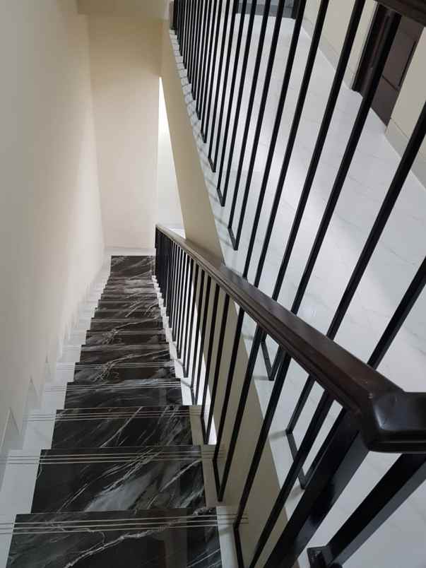 dijual rumah jatipadang pasar minggu