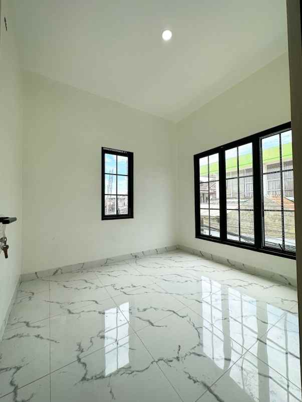 dijual rumah jatipadang pasar minggu