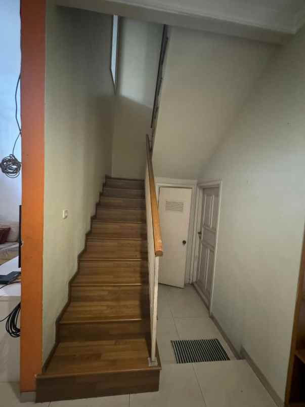 dijual rumah jatiwaringin jakarta timur