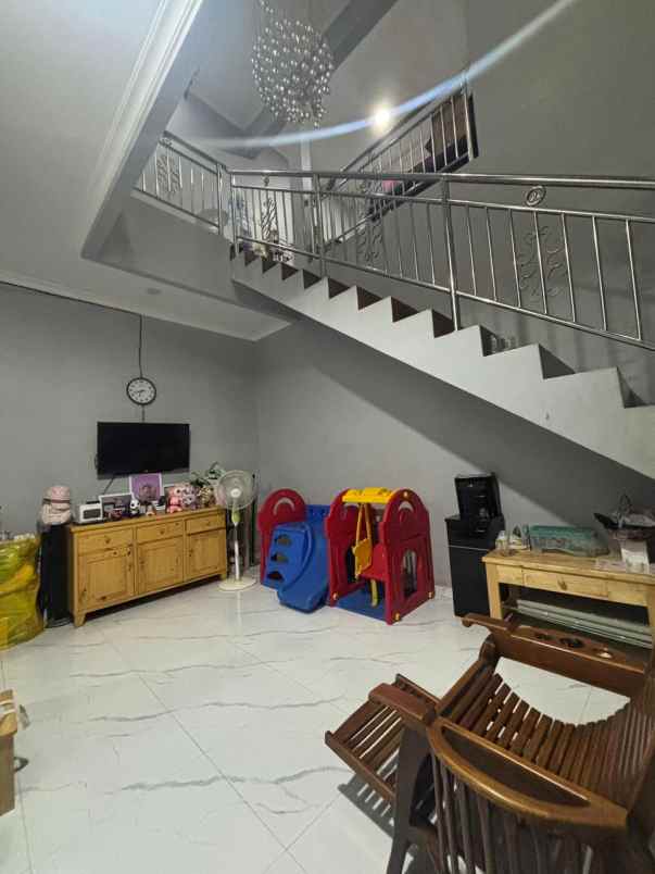 dijual rumah jatiwaringin pondok gede