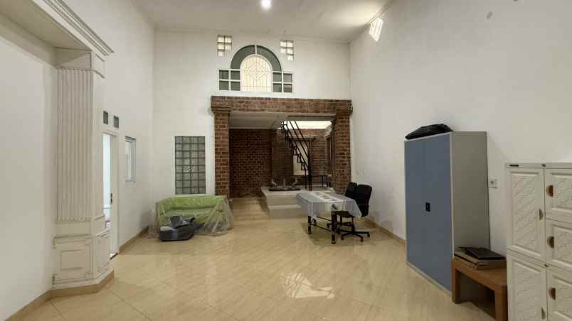 dijual rumah jelupang