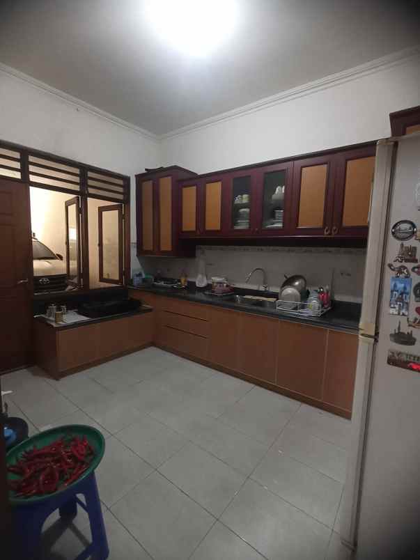 dijual rumah jemursari